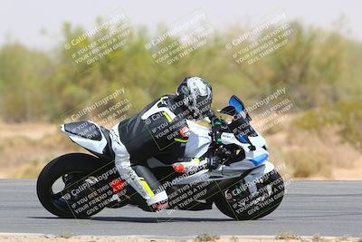 media/Mar-28-2022-Superbike Trackdays (Mon) [[b8603d0f67]]/Advanced Group (1pm-130pm)/Turn 9/